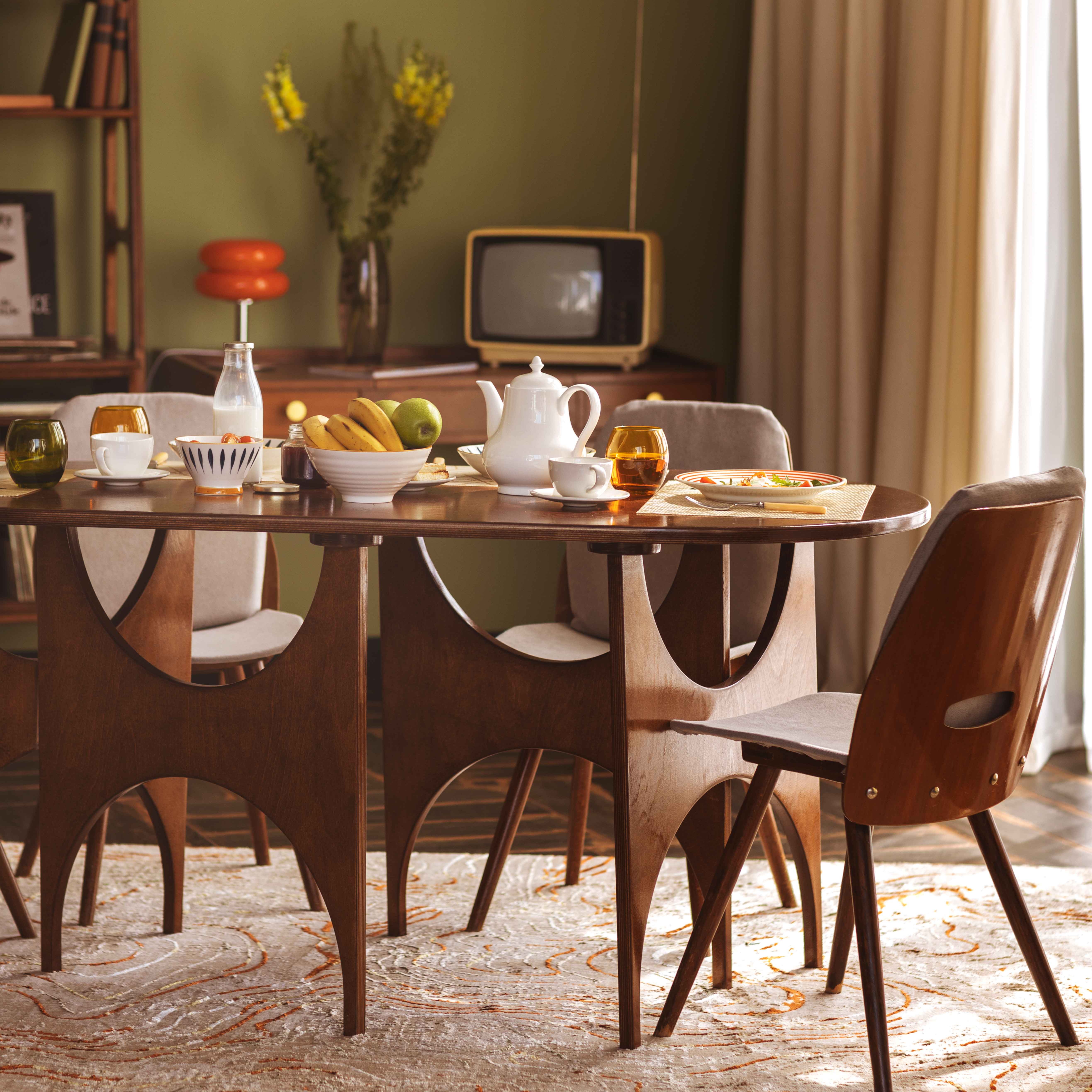 dining_table3.jpg